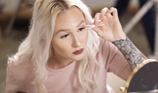 How to apply your FlutterHabit® lashes